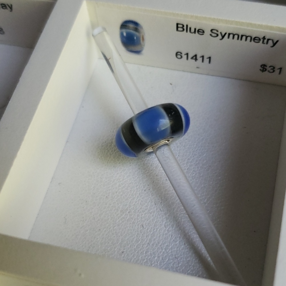 Trollbeads Blue Symmetry Glass Bead